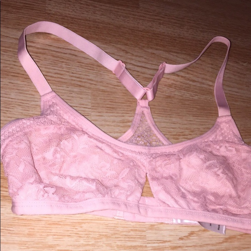 Cute light pink lace bralette💓 Nwot